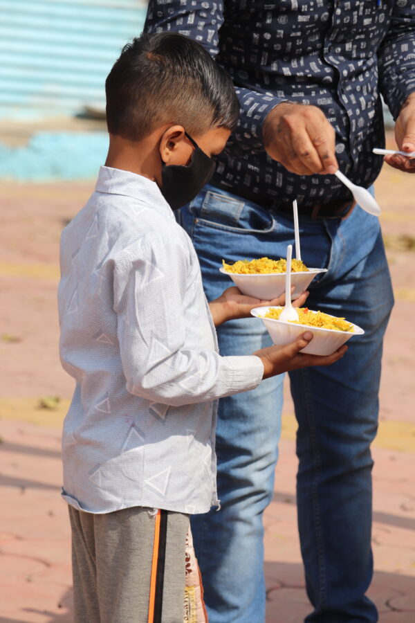"Mission Luqma: Feed the Poor with Your Support"